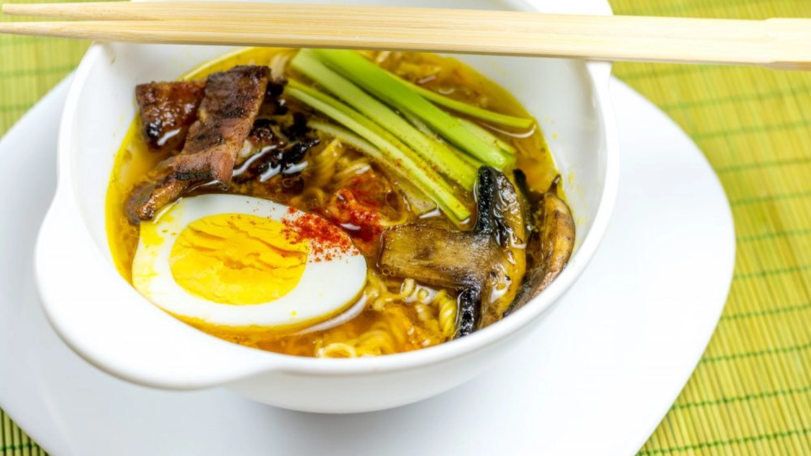 Ramen rețetă autentică coreeană. Cum să pregătește acest fel de mâncare exact ca în Seoul?