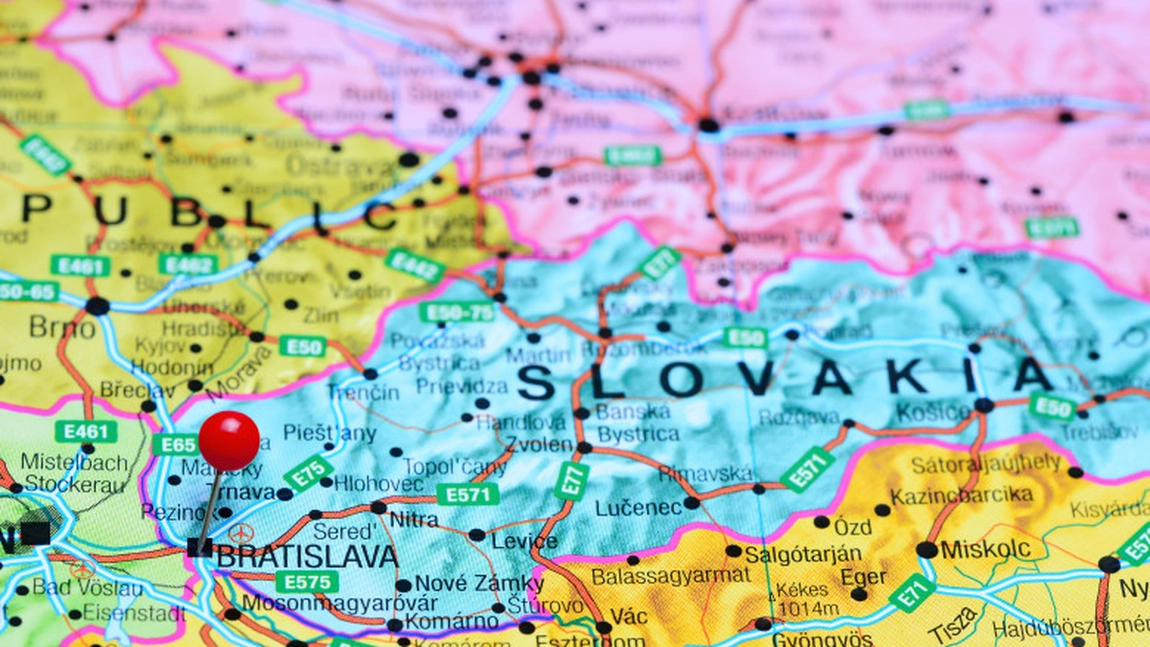 Statul de drept. UE ia în considerare sancțiuni împotriva Slovaciei