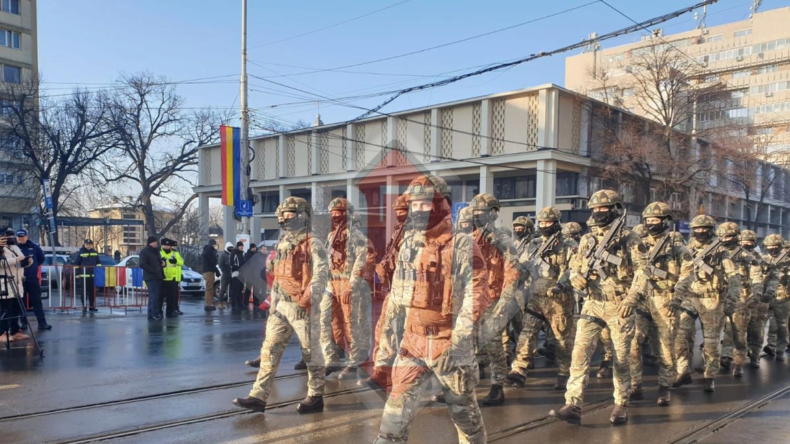 Paradă militară, organizată cu prilejul Zilei Unirii Principatelor Române, la Iași - FOTO, VIDEO