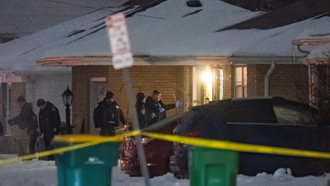Atac armat într-o suburbie a oraşului Chicago. Şapte persoane au fost împuşcate mortal