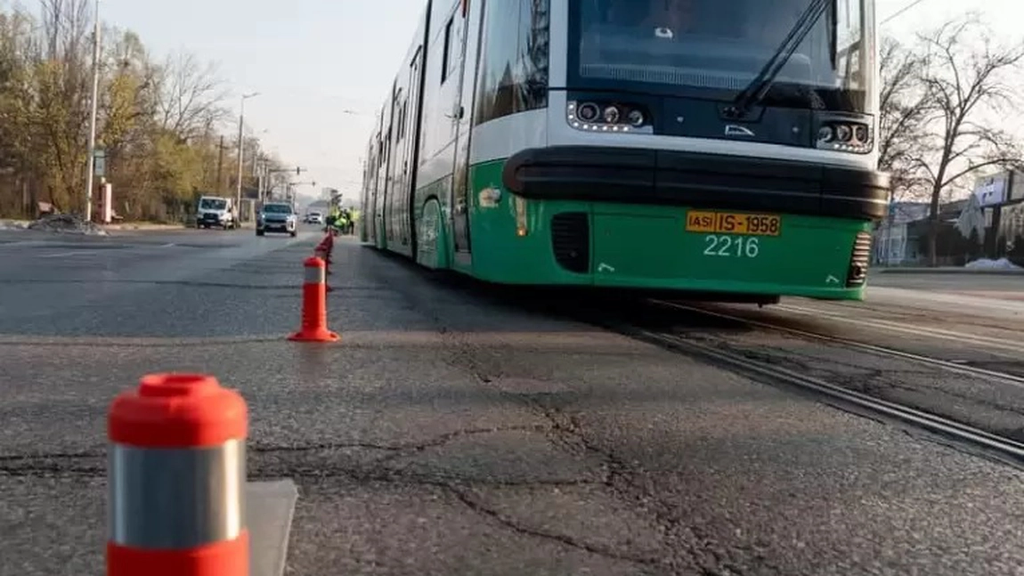 Șoferi, luați-vă adio de la locurile de parcare! Primăria montează piloni pe 10 străzi din municipiu. Iată care sunt acestea - FOTO