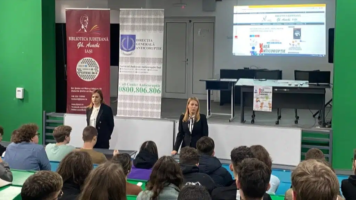 Activităţi de educaţie anticorupţie, cu liceeni în cadrul proiectului educațional – informațional „Info.Biblioteca: Viață – Anticorupție – Libertate” (VAL), la Iași