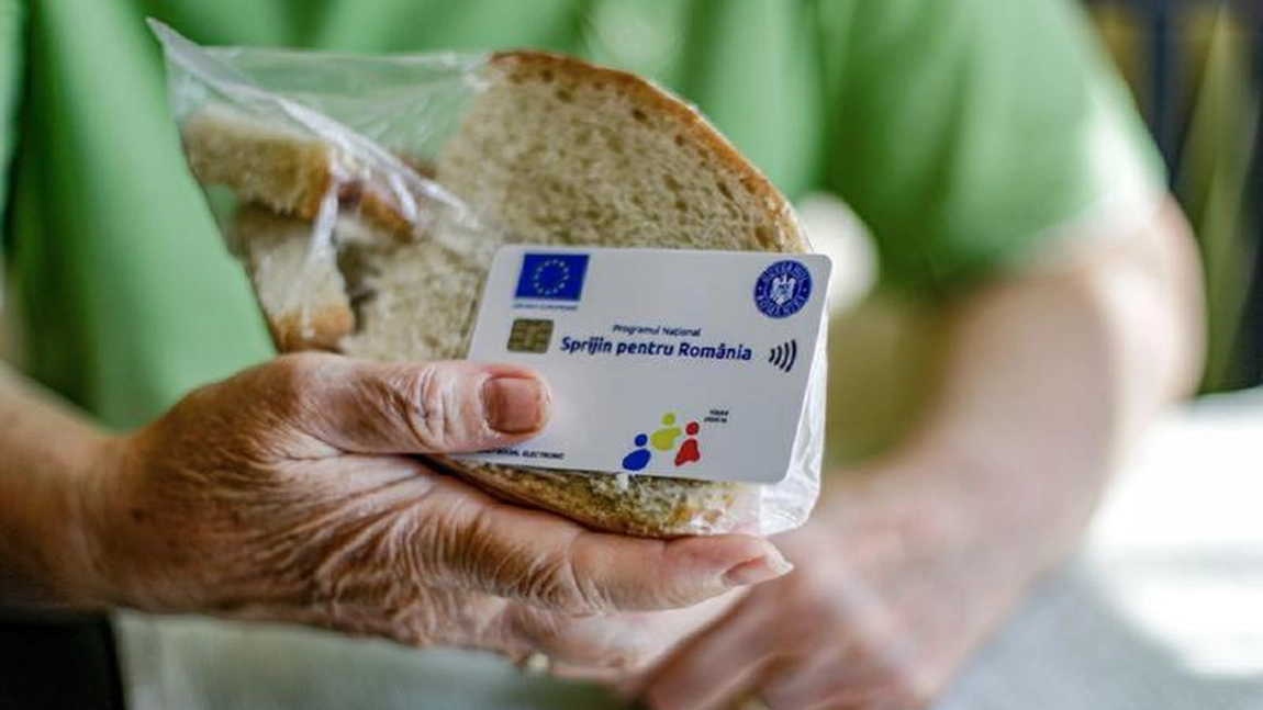 Probleme cu cardurile de alimente. De ce în unele județe beneficiarii nu au primit banii pe card