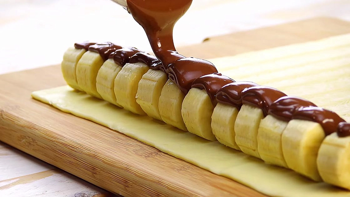 Ruladă cu banane. Un desert sănătos, care te va cuceri imediat