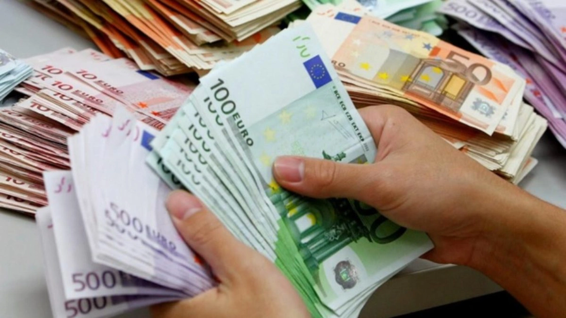 România este obligată de UE să implementeze salariul european. Ce se va întâmpla cu salariile românilor