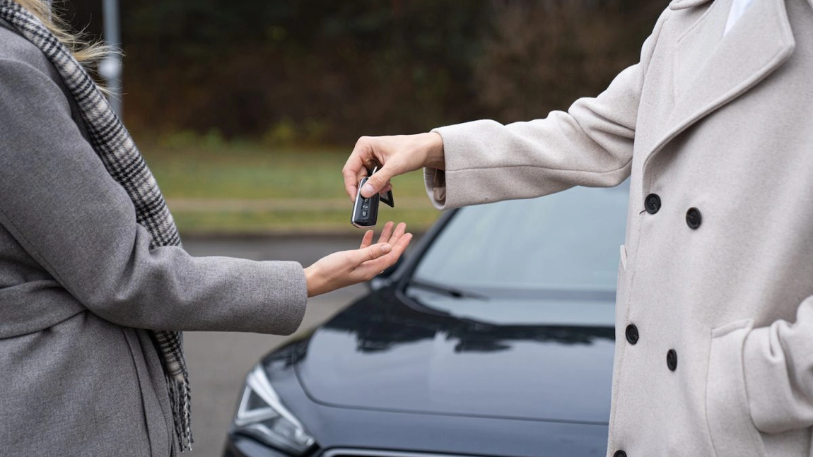 Cum să nu fii păcălit când cumperi o mașină rulată: 10 cele mai frecvente înșelătorii