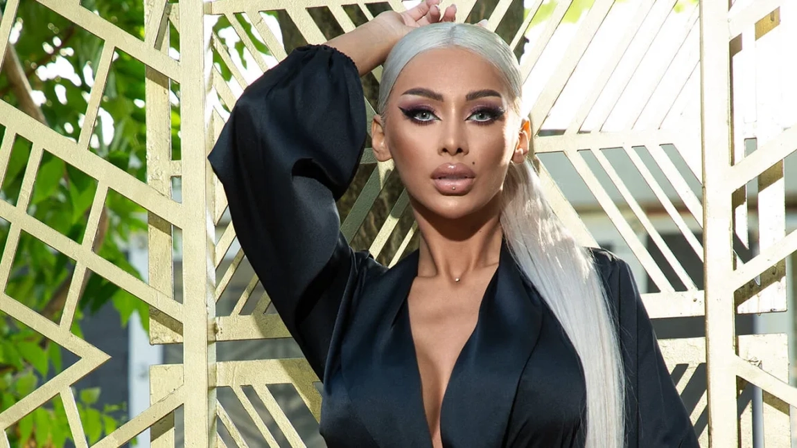 Cristina Pucean a ajuns subiectul glumelor din mediul online. Ultima apariție a stârnit controverse