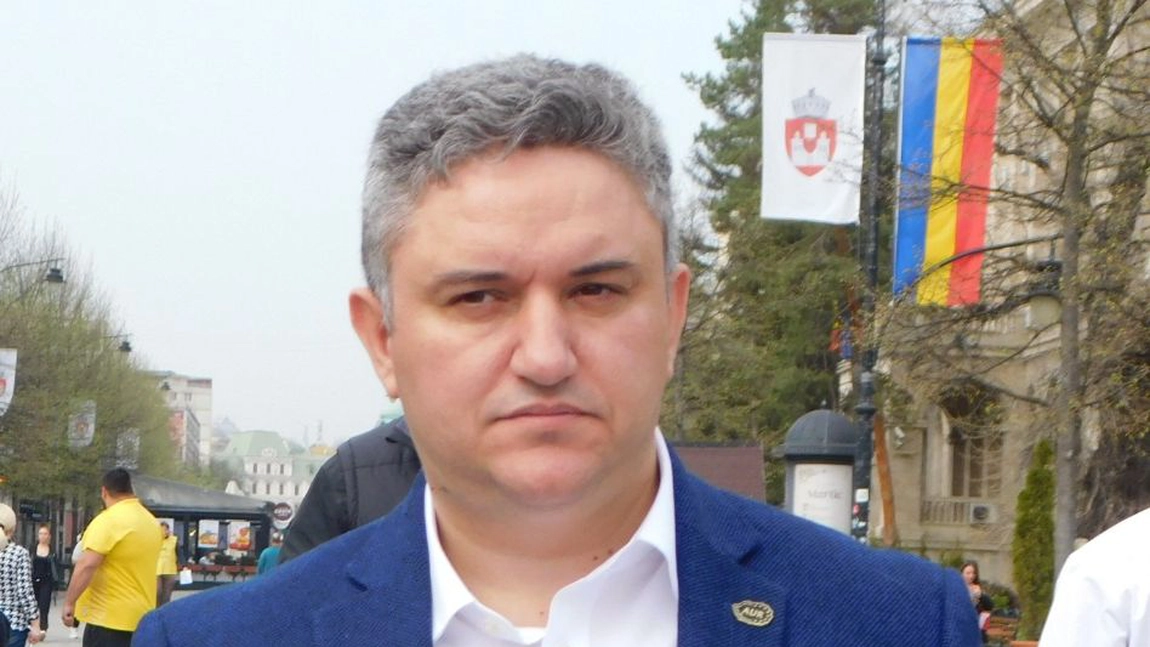 Deputatul AUR Marius Ostaficiuc: „Vrăjeala Austriei, înghițită de Ciucă și Ciolacu! România mai are de așteptat până să intre de tot în Schengen“