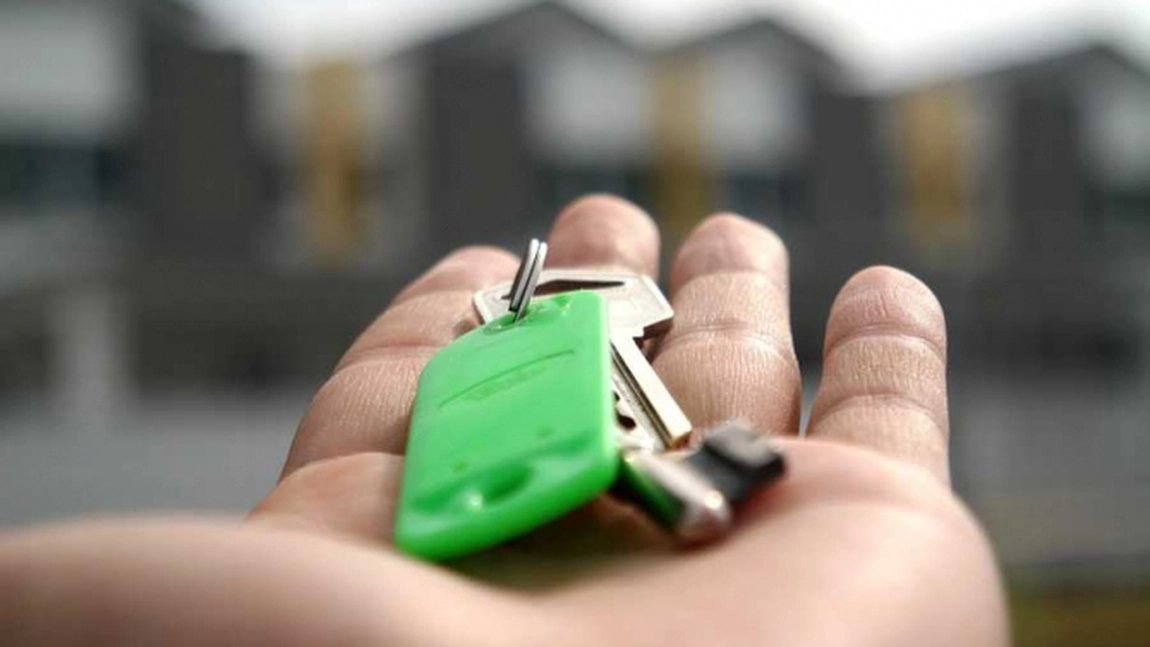 Decizie pentru cei care au două mașini sau două apartamente. Legea pe care nu toți românii o știu