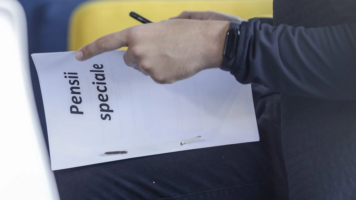 Acești români primesc pensii și indemnizații prevăzute de legi speciale