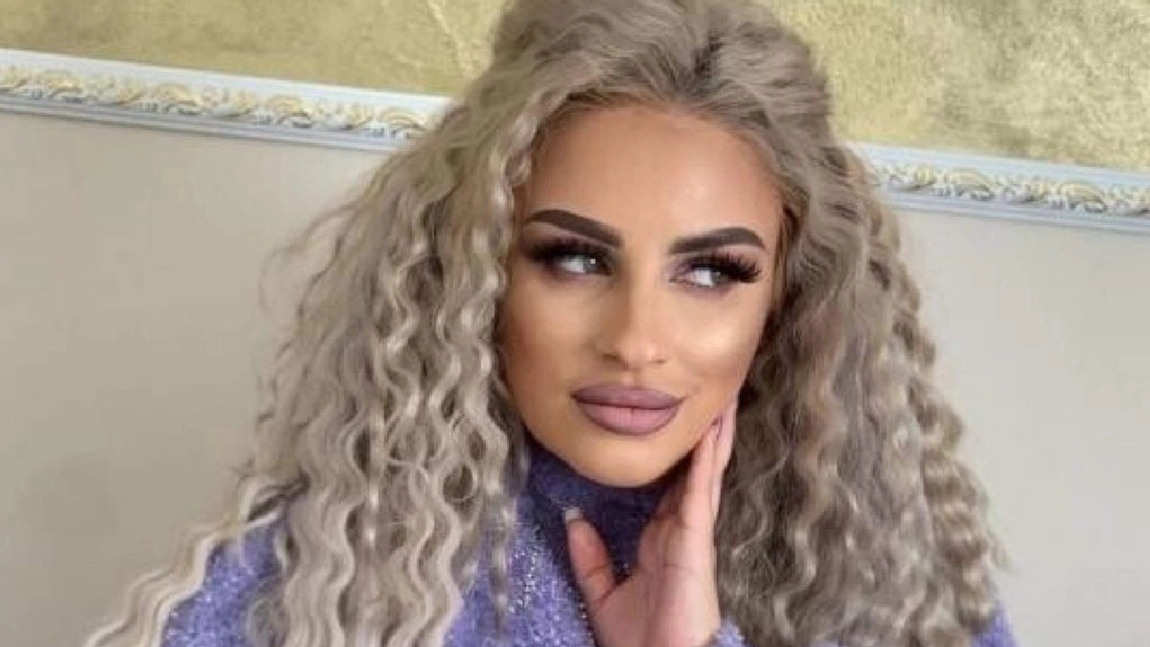 Cum arată acum Izabela, fiica cea mare a Sânzianei Buruiană. Aceasta a fost alăptată până la vârsta de 7 ani