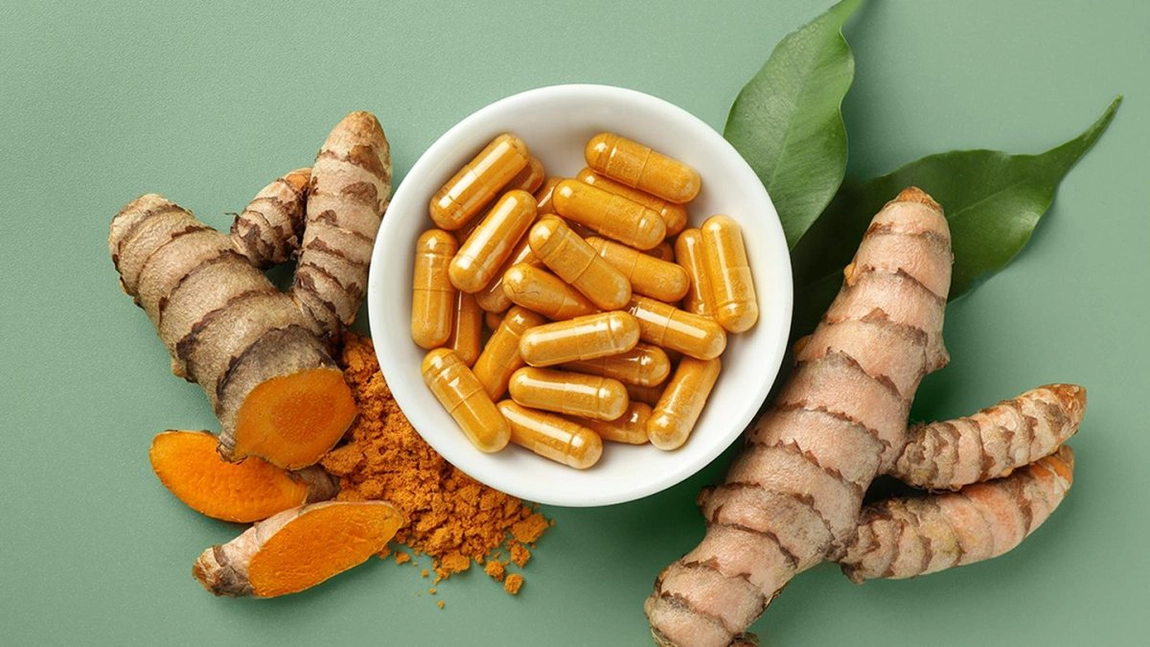 Uleiul de turmeric, folosește-l pentru a avea un ten curat