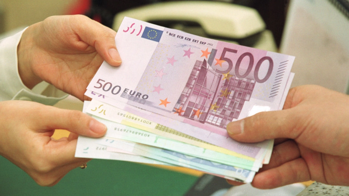 Aceste bancnote nu mai pot fi folosite. Ce trebuie să facă toți cetățenii