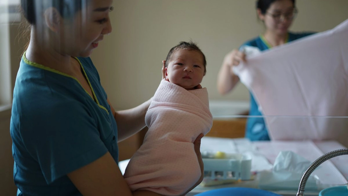 Populația Chinei este în descreștere! India este acum cea mai populată țară din lume