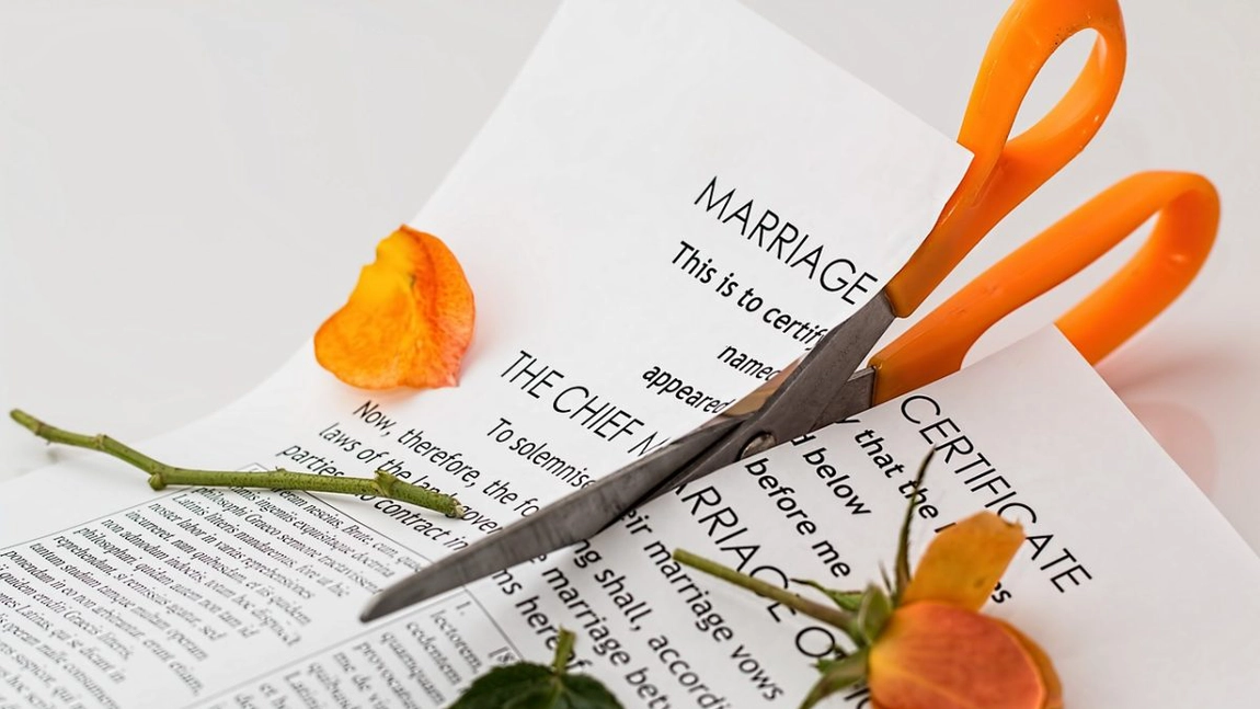 Cum se scrie o cerere de divorț. Ce documente trebuie să prezinți
