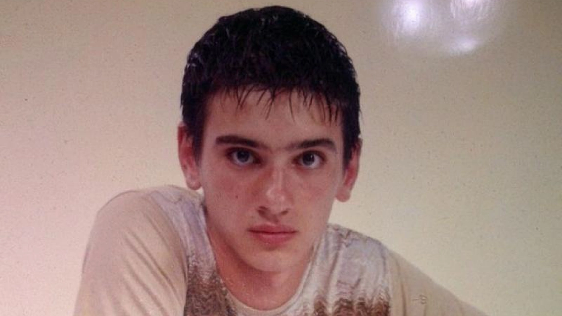 Aproape de nerecunoscut! Cum arăta Dorian Popa tânăr, pe când era doar un adolescent. 