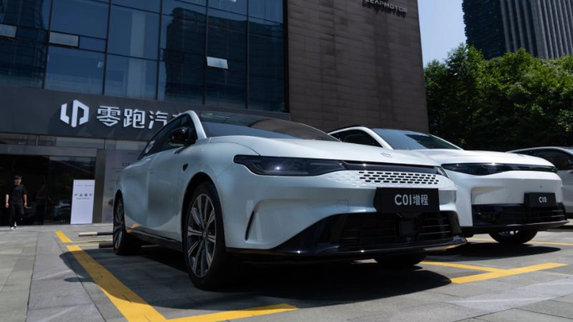 Maşinile chinezeşti care vor să „distrugă“ Dacia ajung în România! Românii își vor putea comanda modele Leapmotor