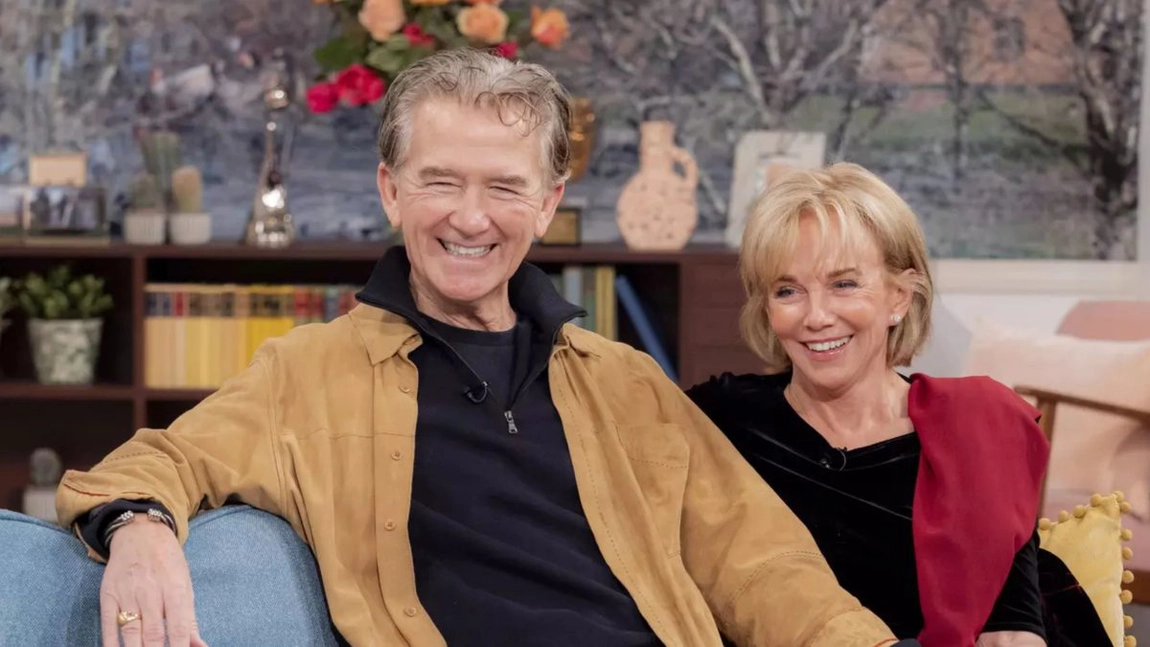 Patrick Duffy, celebrul Bobby din Dallas, îndrăgostit lulea. Cum a evoluat povestea de iubire cu Linda Purl