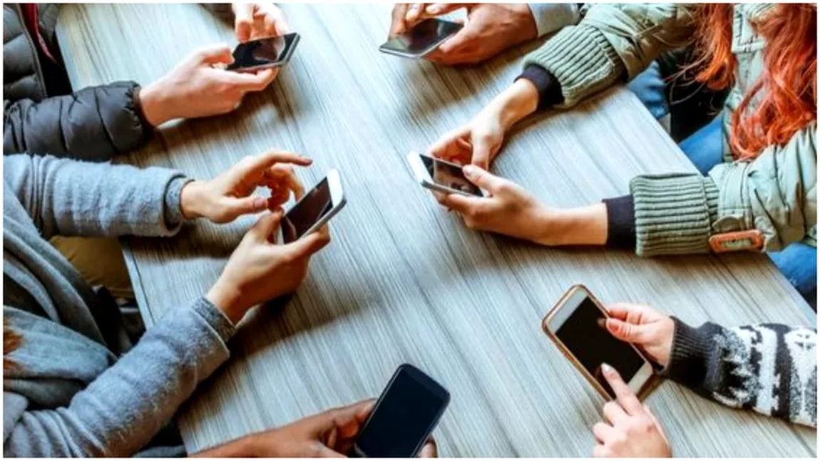 Toate persoanele cu telefoane mobile trebuie să facă asta! Legea a intrat deja în vigoare