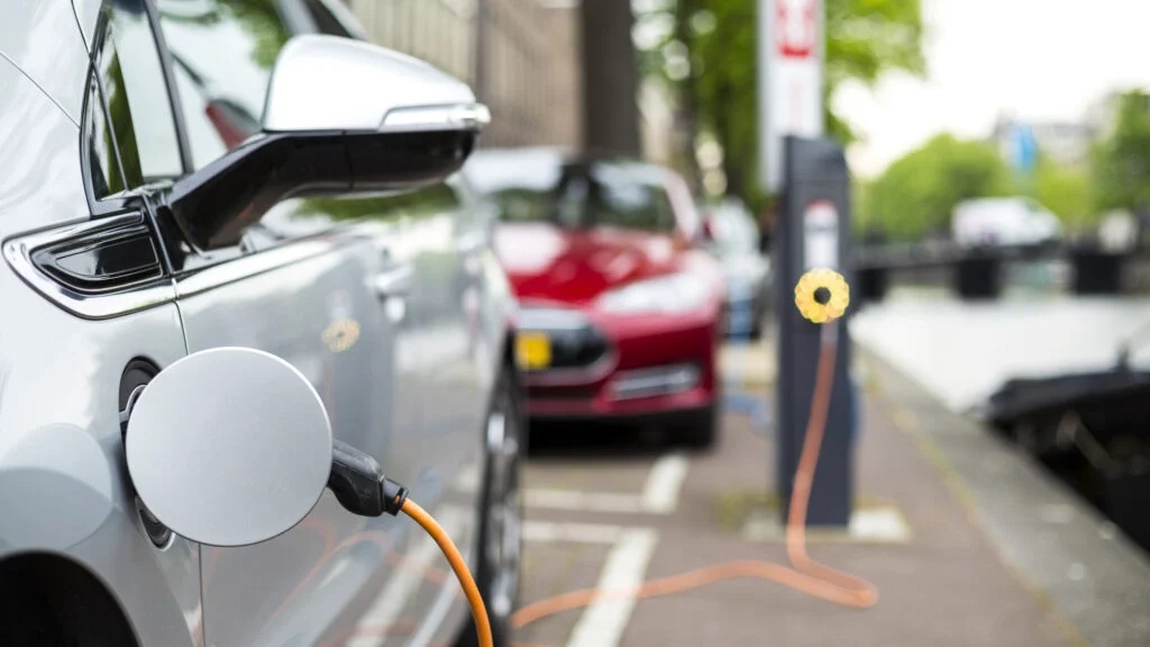 Ce trebuie să știe posesorii de mașini electrice. Vestea care i-a îngrijorat pe mulți