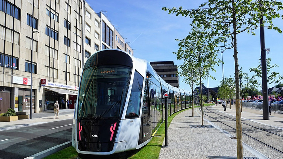 Transport public gratuit pentru toți cetățenii. Chiar și turiștii beneficiază de asta