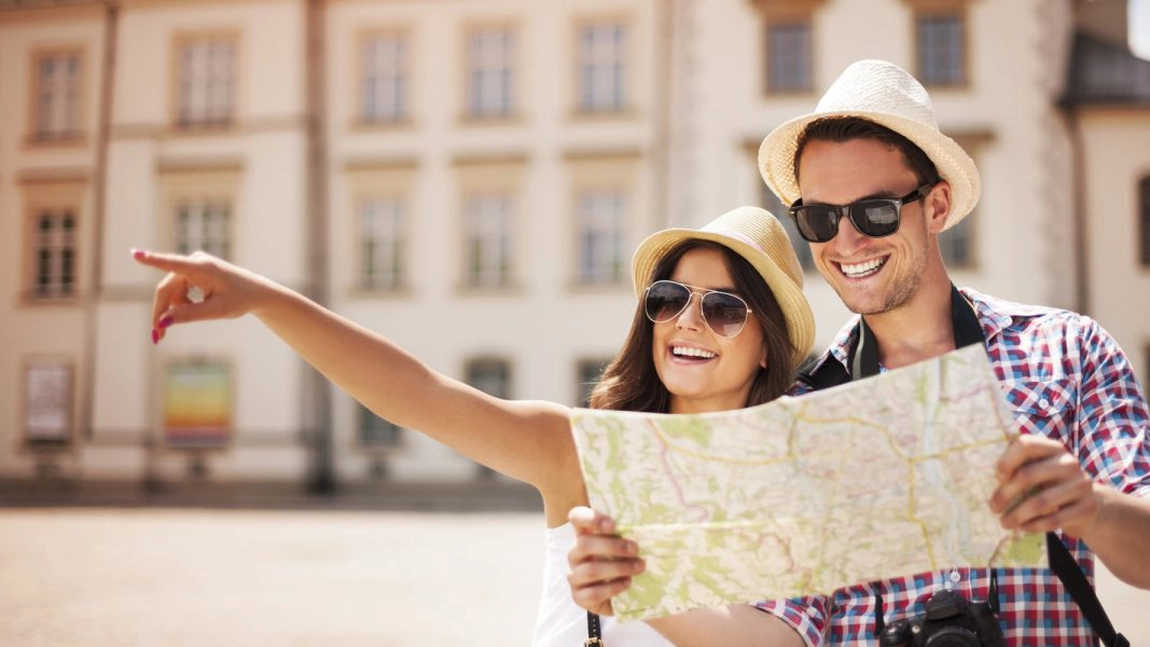 Italienii, cei mai mulți turiști străini în România! Care este topul orașelor vizitate din țară