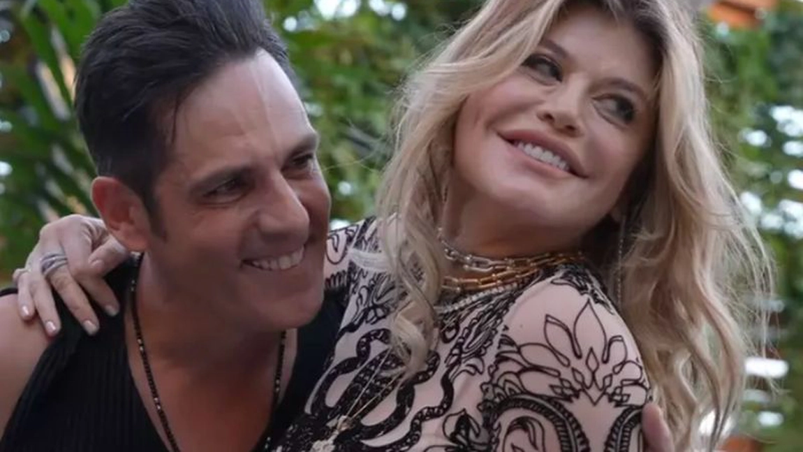 Loredana, în brațele lui Ștefan Bănică, la petrecerea de ziua ei! Cine a venit să o sărbătorească pe divă - FOTO