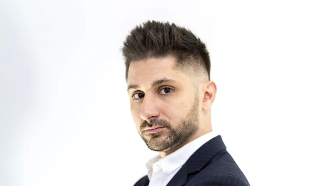 Ce spune Victor Vrînceanu despre Andreea Antonescu. Artista l-a dat în judecată