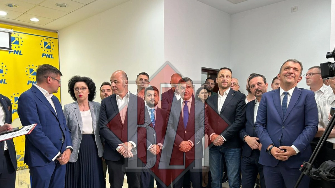 Primarul Iașului, Mihai Chirica, și președintele CJ Iasi, Costel Alexe, primele reacții după închiderea urnelor - FOTO / LIVE VIDEO