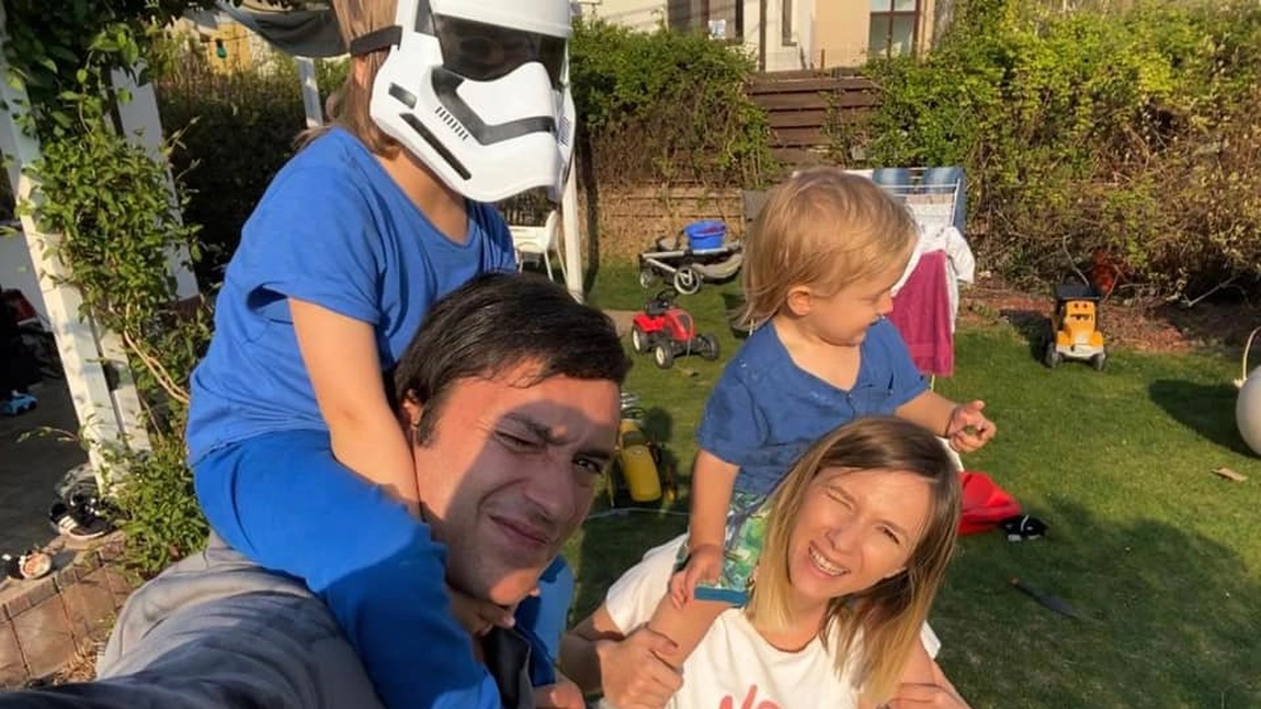 Iata cât costă lunar școala privată la care învață copiii cuplului Adela Popescu si Radu Vâlcan