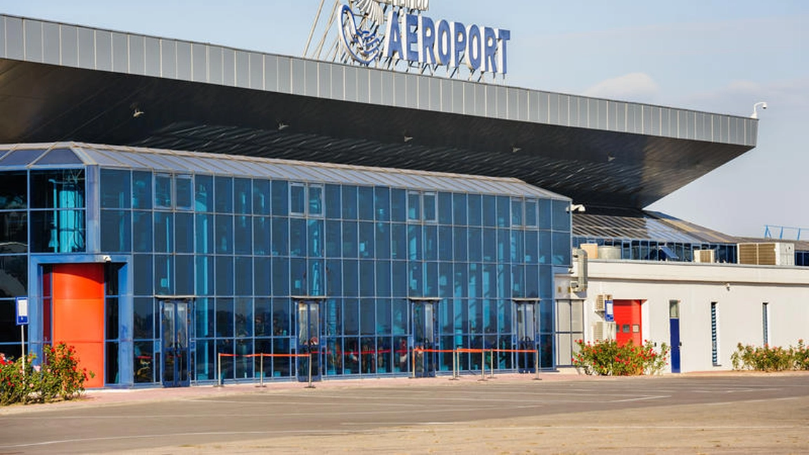 ​Un avion care zbura din Armenia spre Republica Moldova nu a fost lăsat să aterizeze la Chișinău și a fost deviat spre România