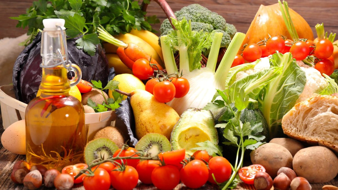 Preţul unui aliment de bază a explodat cu 272 la sută! Românii vor face cozi pentru a-l putea achiziționa