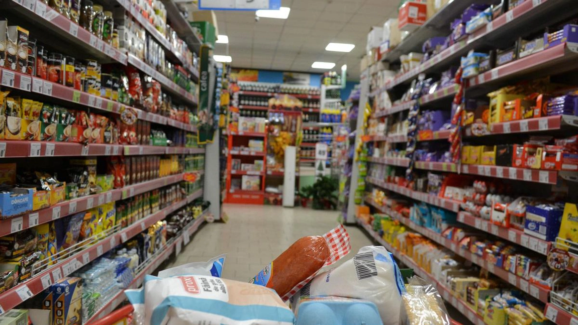 România are cele mai ieftine alimente şi băuturi nealcoolice din Uniunea Europeană