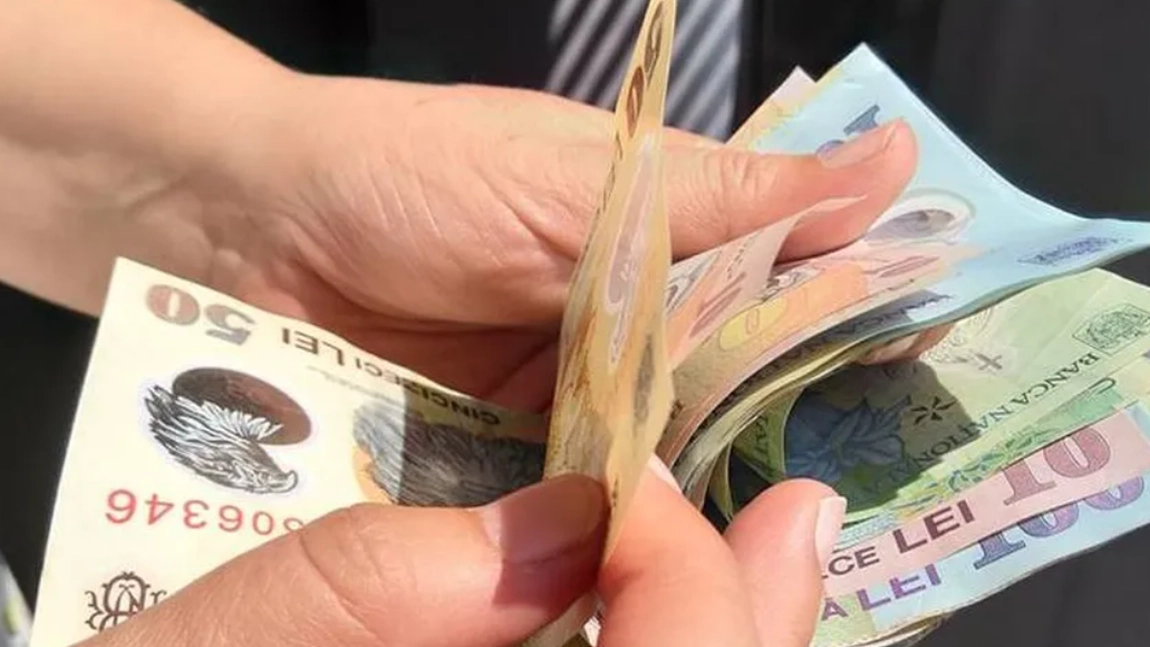 Aceștia sunt bugetarii cărora le-au crescut salariile din iunie! Cine se alege cu tăieri de leafă
