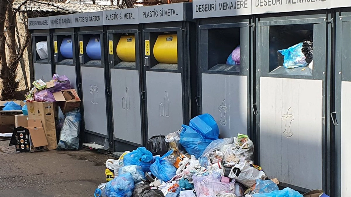 Ieșenii vor plăti mai mult la gunoi de la o lună la alta. Tarifele vor continua să crească din cauza deșeurilor nereciclabile - FOTO