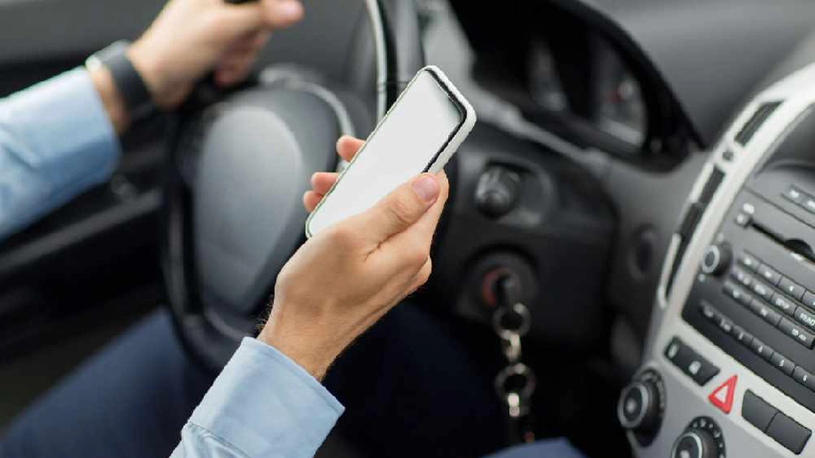 Lege dură pentru conducătorii auto. Nu au voie să facă asta