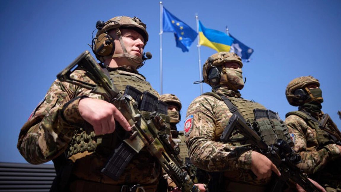 Statele membre ale NATO au aprobat un plan în vederea unei misiuni de asistenţă şi instruire pentru armata ucraineană
