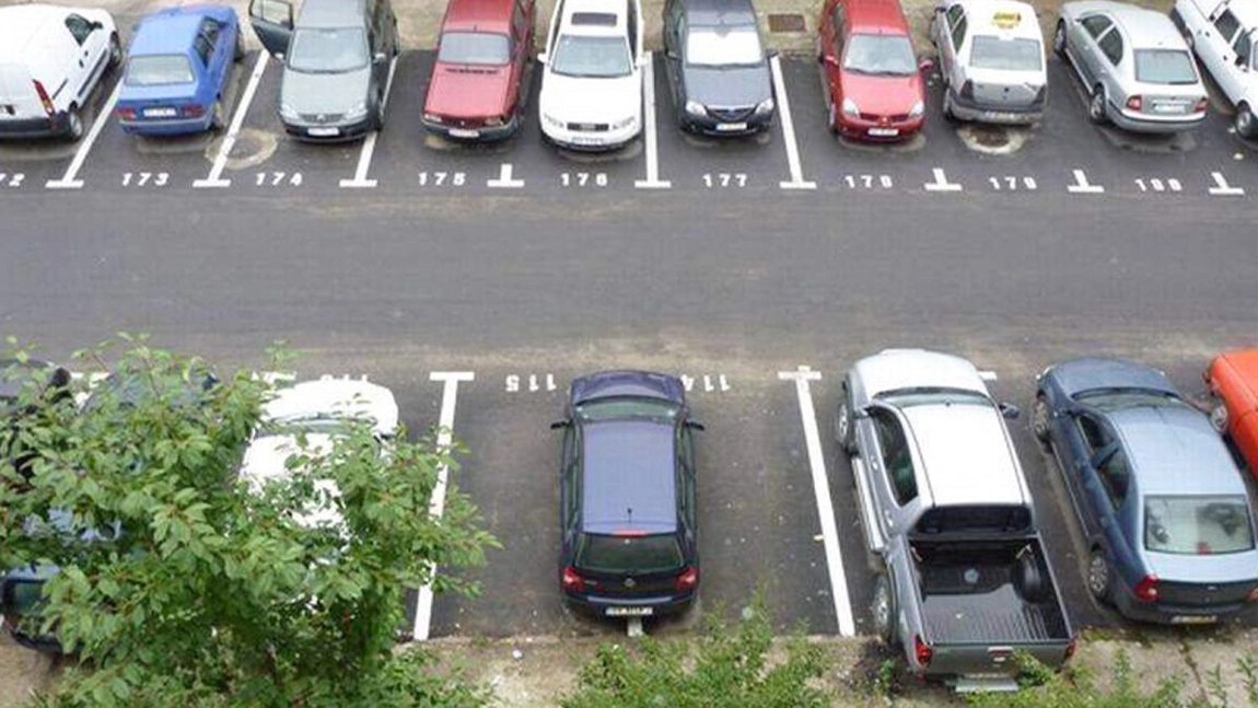 Primăria Municipiului Iași achiziționează noi sisteme de plată pentru autoturisme. Într-o parcare din centrul orașului, se vor monta bariere