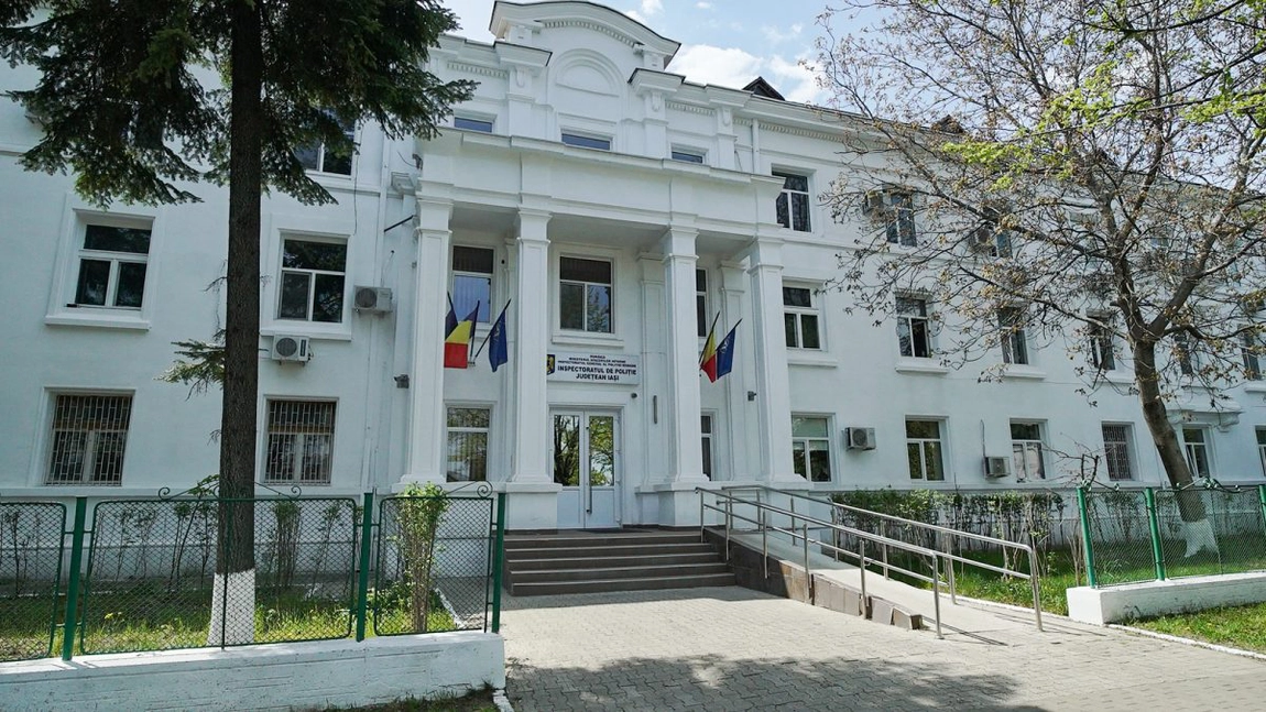 Circ în sânul Inspectoratului de Poliție Județean Iași! Un agent a fost „turnat” de colegi, fiind beat la volan. Avea o alcoolemie uriașă, deși era în timpul serviciului - EXCLUSIV/FOTO