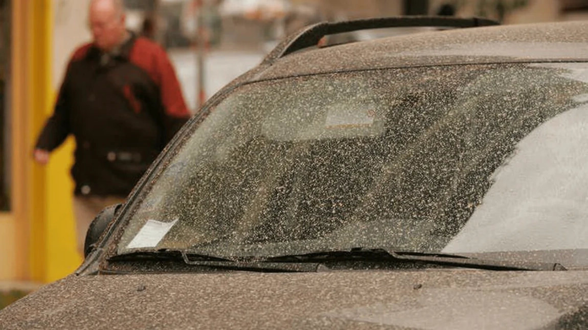 Praful saharian ajunge din nou deasupra României. Ce zone vor fi afectate, inclusiv de caniculă, vijelii şi grindină