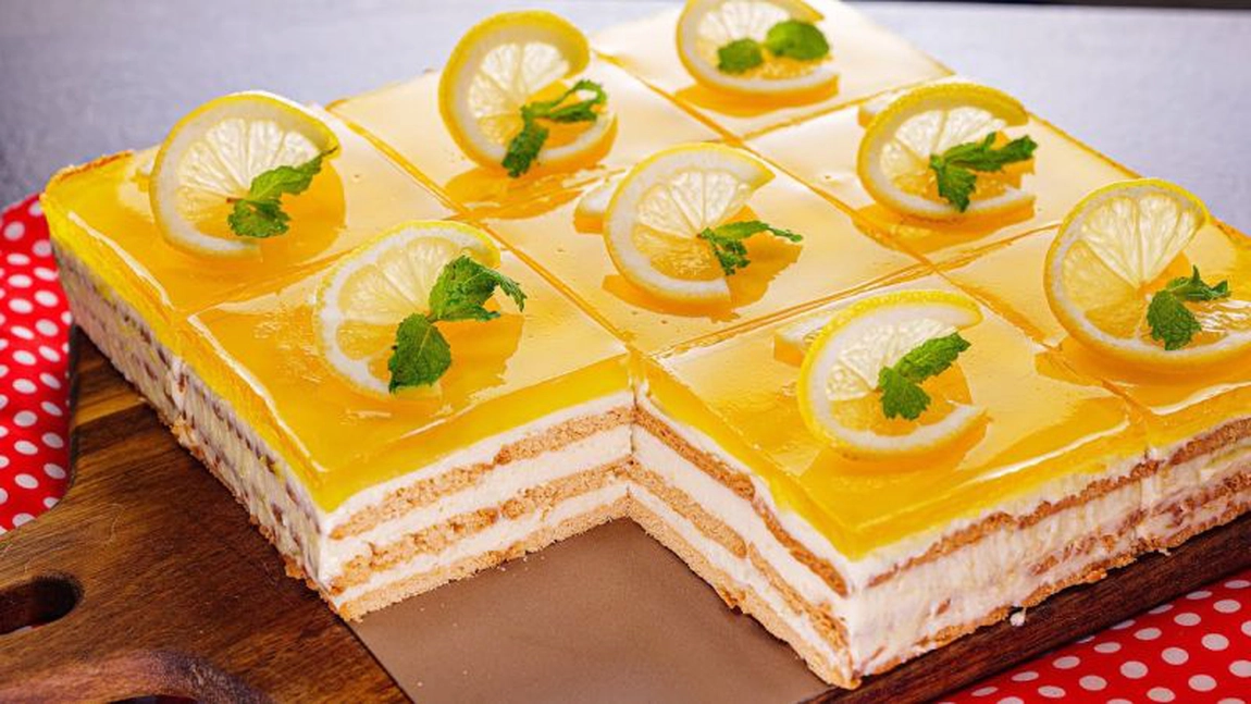 Prăjitură cu cremă de lămâie. Rețetă delicioasă și ușor de făcut