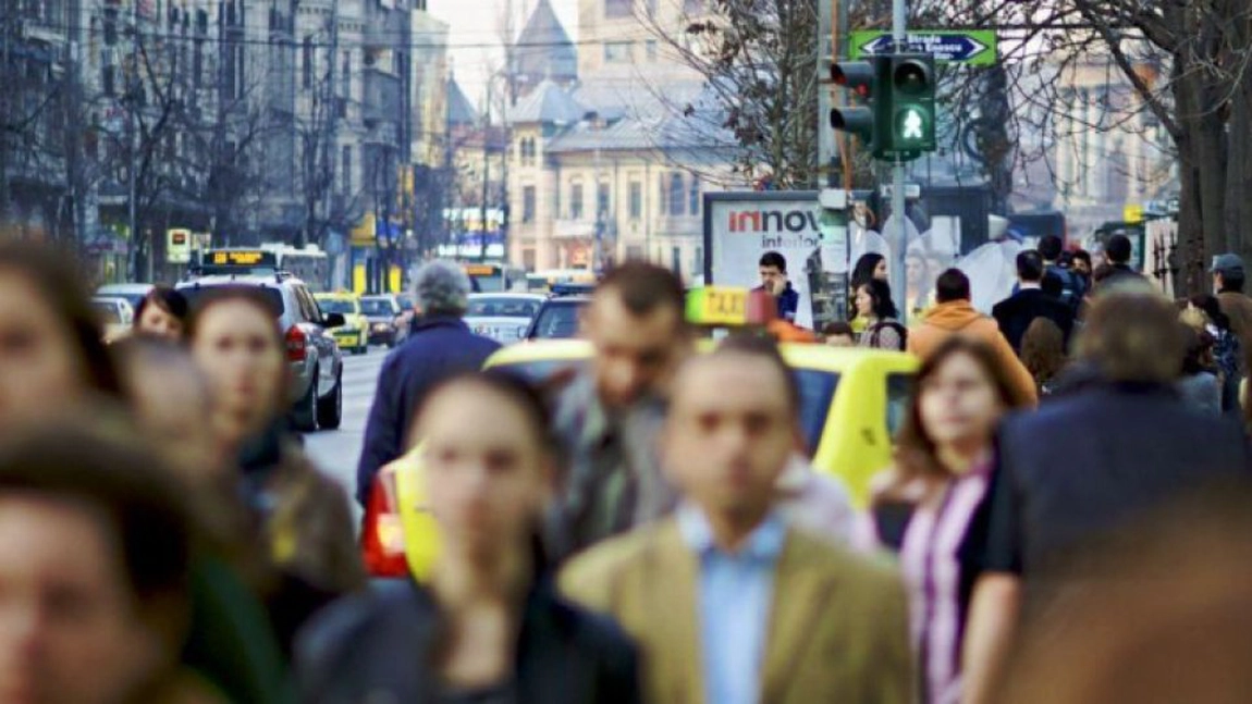 Toți românii care lucrează în străinătate trebuie să facă asta. Ce sancțiuni se aplică dacă se încalcă legea