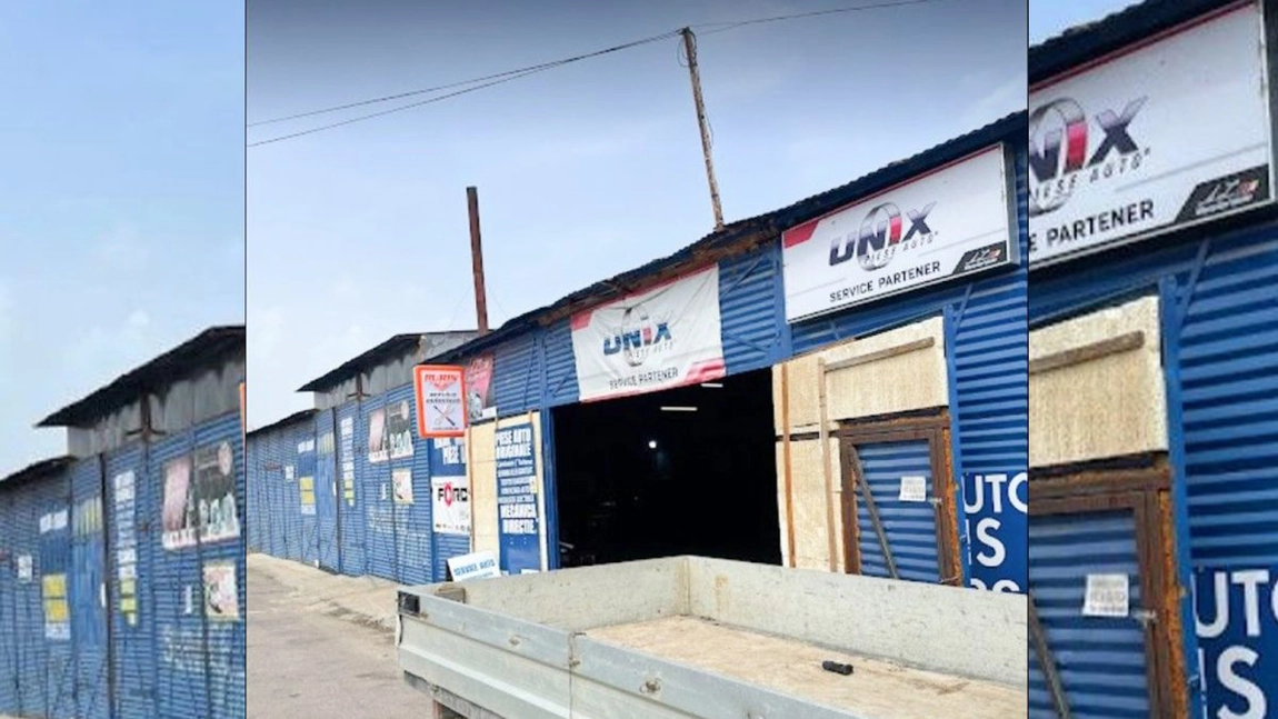 Situație incredibilă, la un service auto! O ieșeancă și-a lăsat mașina la reparat, iar a doua zi a avut parte de o veste șocantă: „M-au sunat pompierii să-mi spună” - FOTO