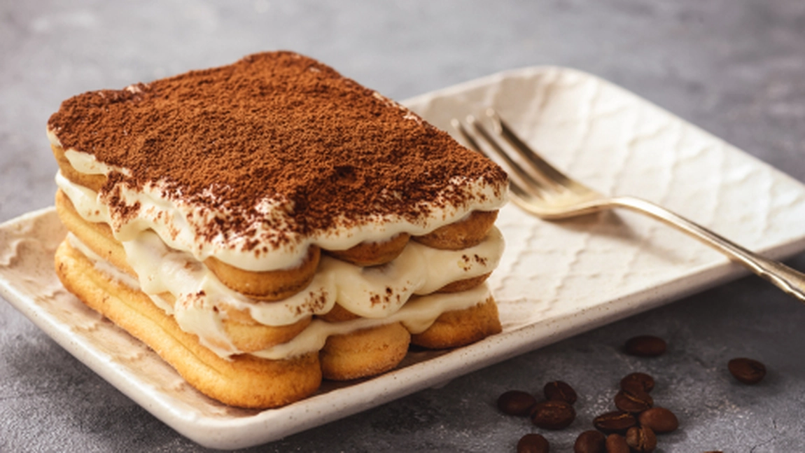 Tiramisu cu mascarpone și ouă: Rețeta clasică italiană pentru un desert deosebit