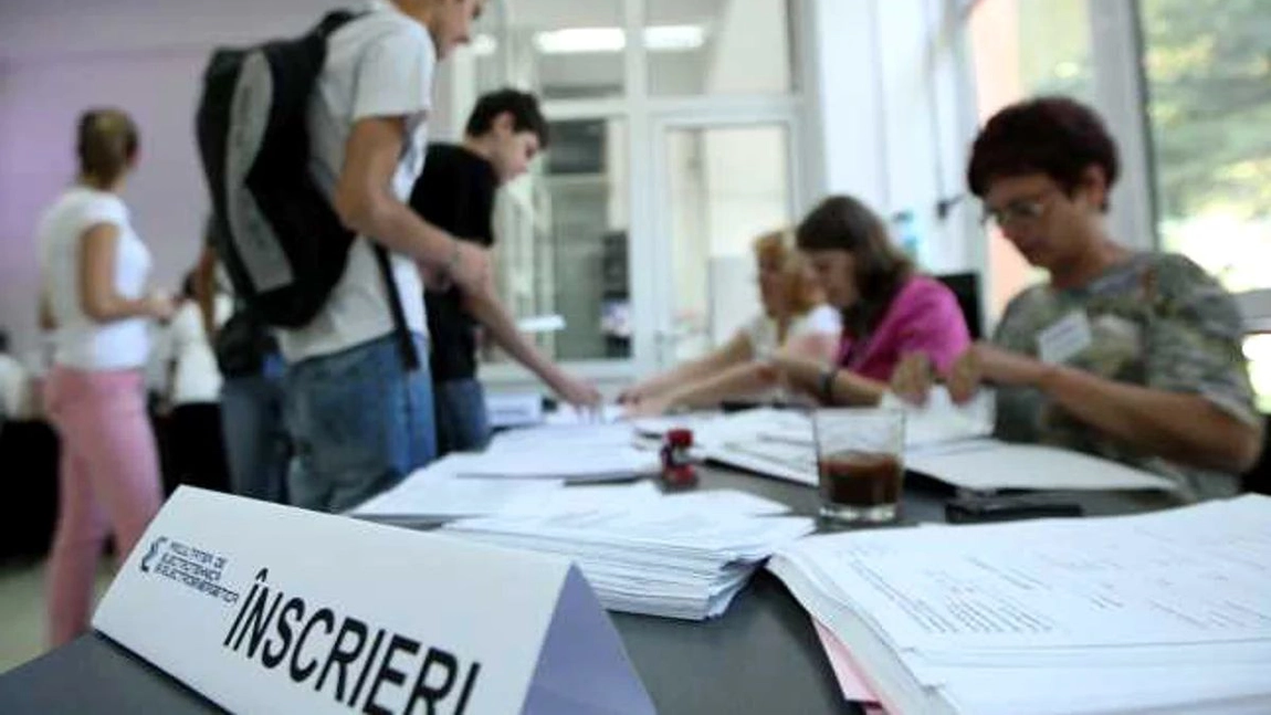 Admiterea la facultatea în 2024 este mai simplă: Eşti admis doar cu dosar! Unde nu contează nota de la Bacalaureat!