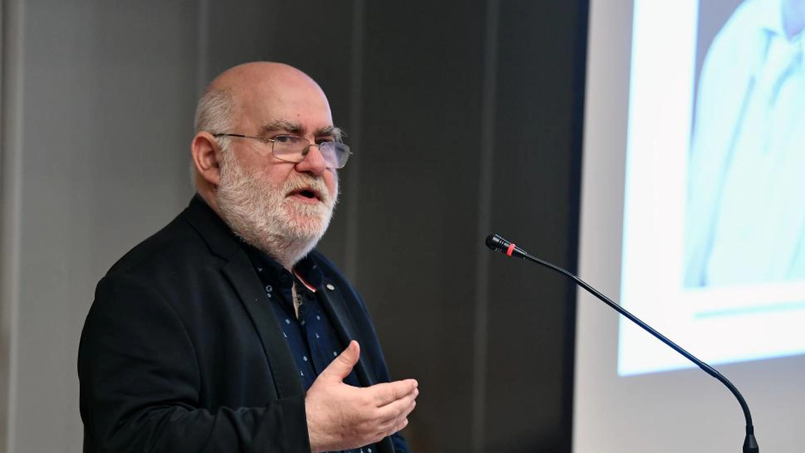 Sociologul Alfred Bulai a făcut cerere de pensionare din SNSPA după ce a fost acuzat de foste studente de abuzuri sexuale