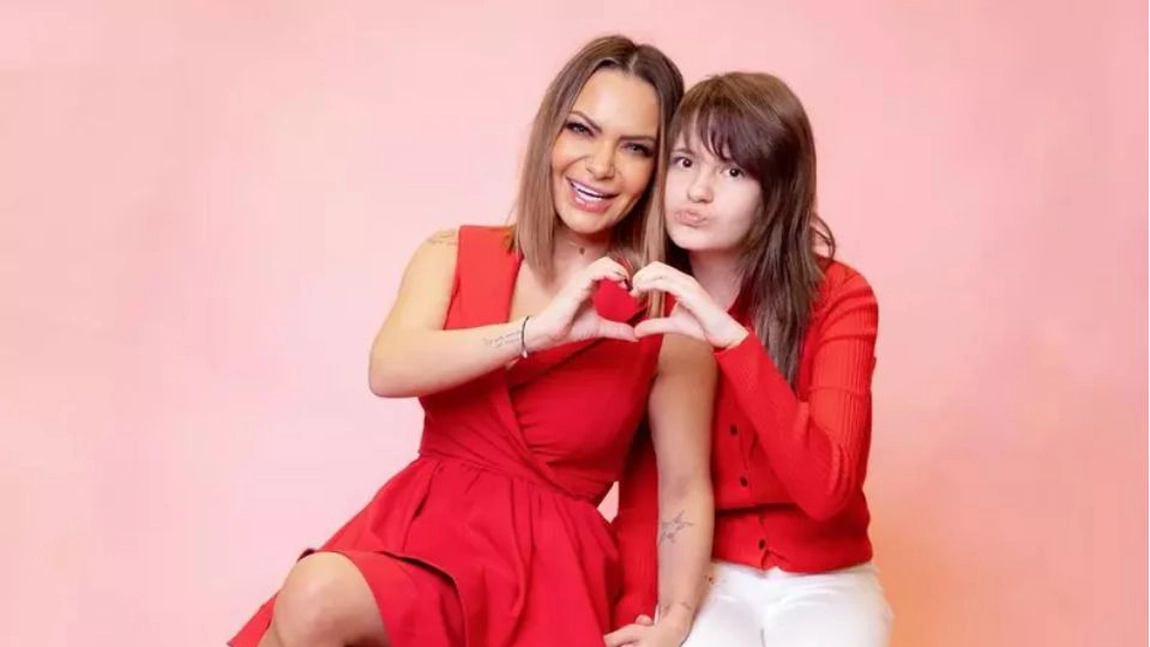 Andreea Antonescu s-a pozat în costum de baie și e mai fierbinte ca vara. Reacțiile fanilor nu s-au lăsat așteptate