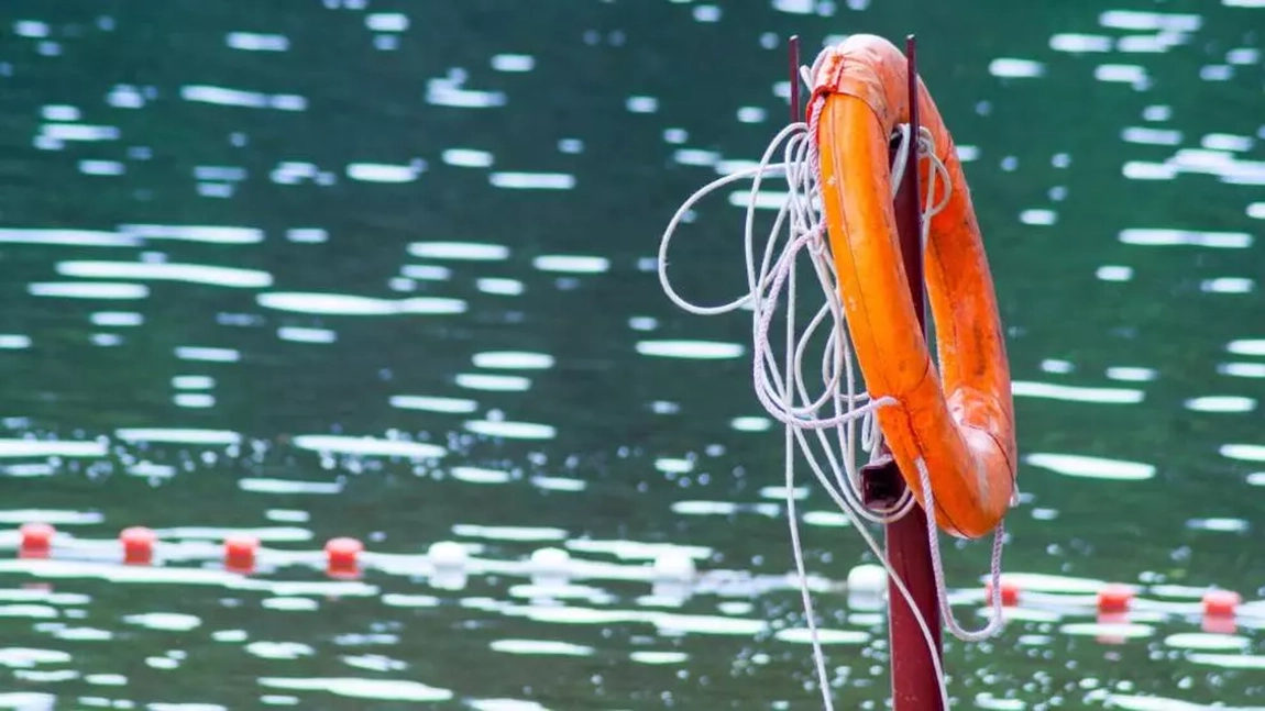 Un bărbat și-a găsit sfârșitul în râul Olt. Acesta a vrut să se răcorească