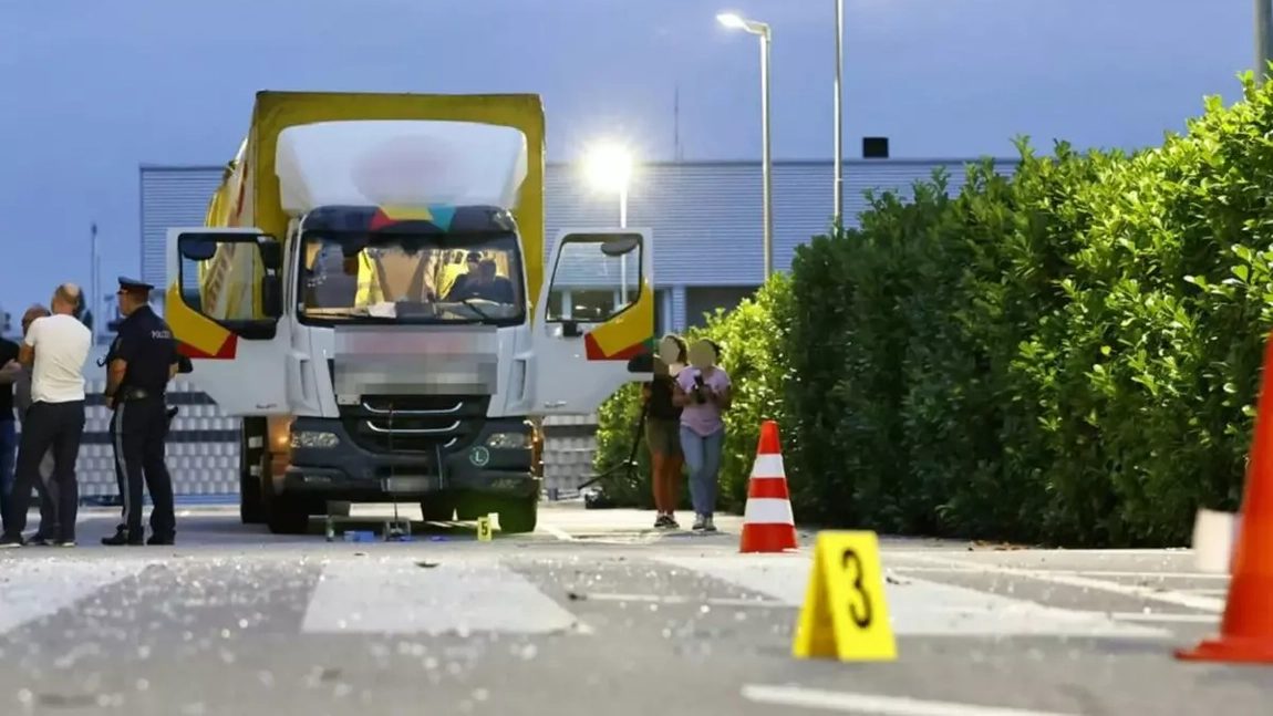 Un român de 32 de ani a intrat de mai multe ori cu un camion în clădirea Bisericii Penticostale Române din Austria