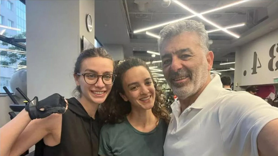Chef Joseph Hadad, și tată, și mamă pentru cei trei copii. Are o legătură specială cu Lipaz, mezina lui